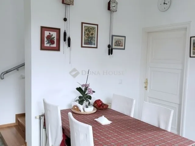 Eladó ház Érd 215 nm