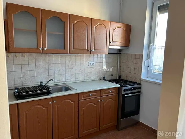 Eladó lakás Veszprém 68 nm