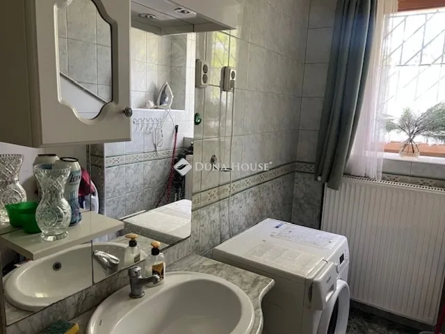 Eladó ház Zsámbék 200 nm
