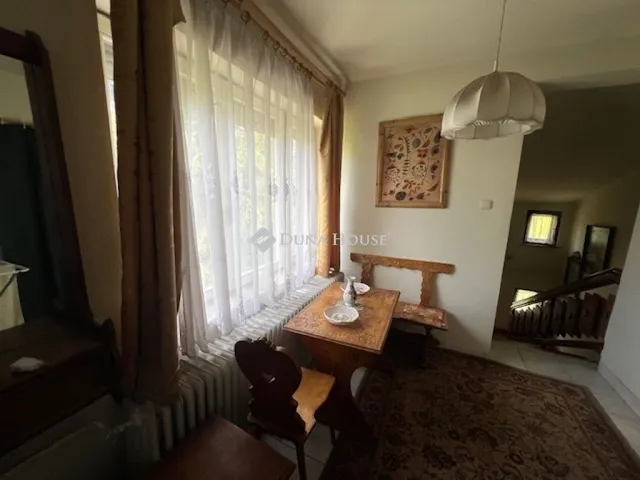 Eladó ház Zsámbék 200 nm
