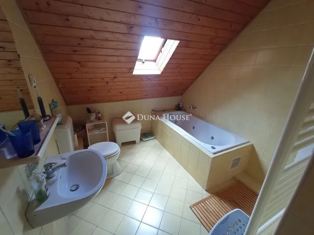 Eladó ház Zsámbék 111 nm