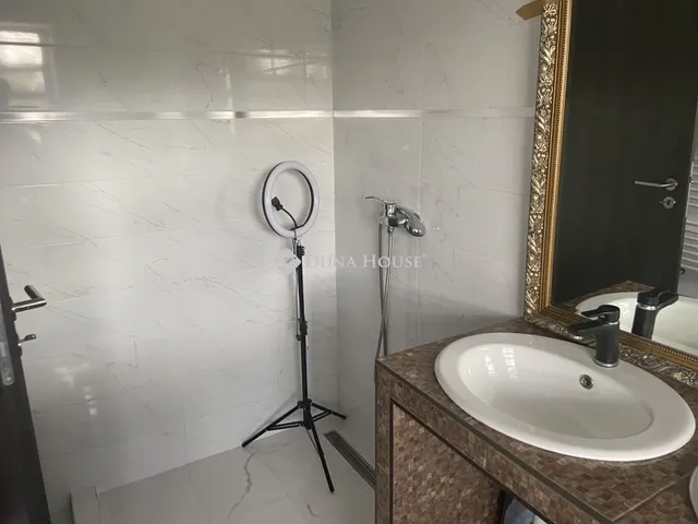 Eladó ház Érd 186 nm