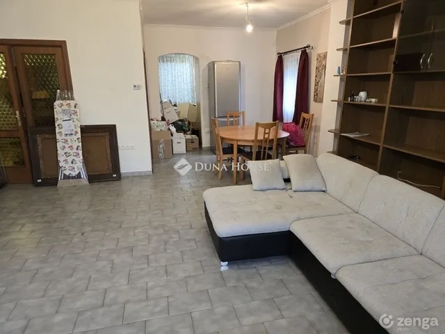 Eladó ház Érd 265 nm