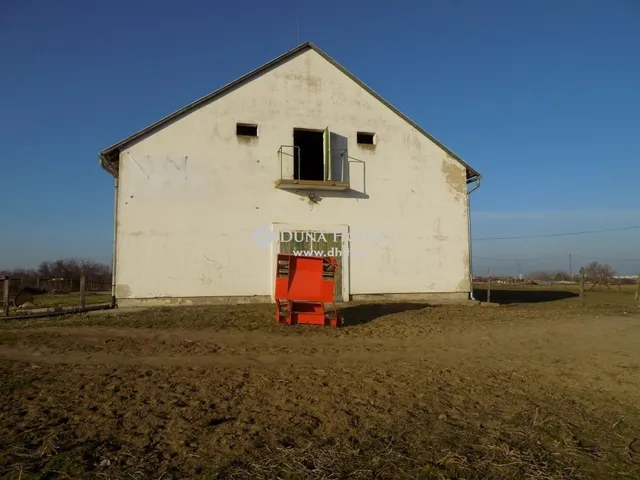 Eladó kereskedelmi és ipari ingatlan Debrecen 974 nm