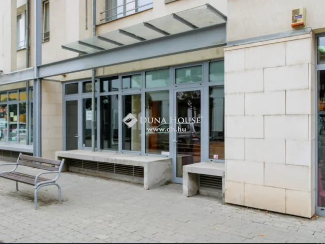 Eladó kereskedelmi és ipari ingatlan Debrecen, Belváros 45 nm