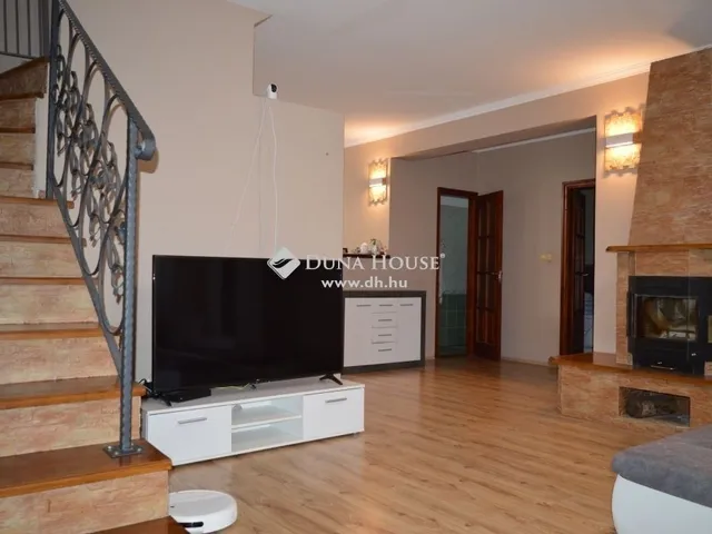 Eladó ház Debrecen, Biharikert 256 nm