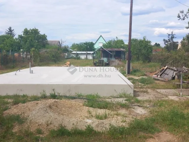 Eladó telek Debrecen, Biczó István-kert 704 nm