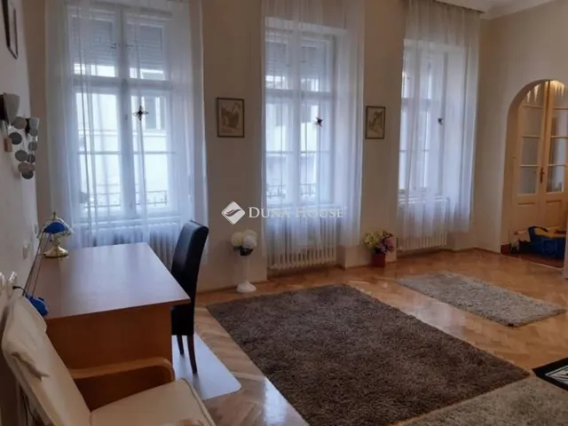 Eladó lakás Debrecen, Belváros 84 nm