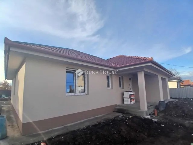 Eladó ház Debrecen, Nagysándor-telep 190 nm