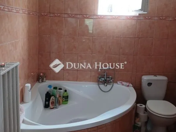 Eladó ház Vekerd 100 nm