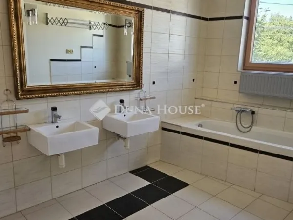 Eladó ház Hajdúszoboszló 173 nm