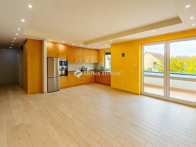 Kiadó lakás Debrecen, Hatvan utcai kert 85 nm