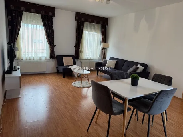 Eladó lakás Debrecen, Belváros 99 nm