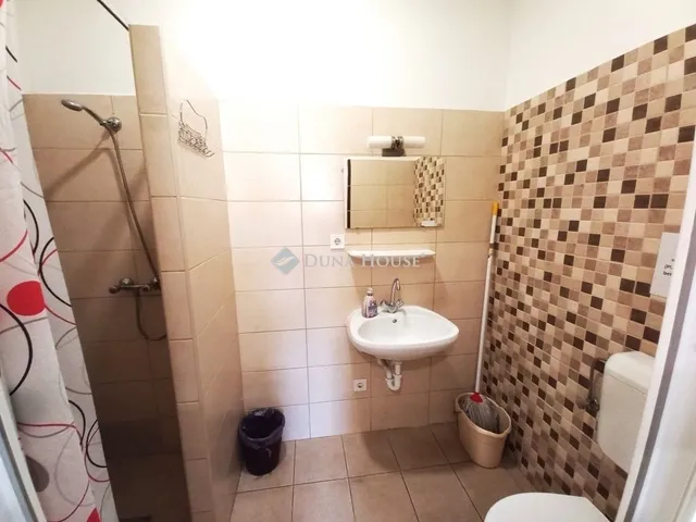 Eladó kereskedelmi és ipari ingatlan Debrecen, Belváros 54 nm