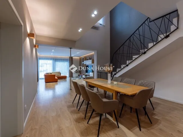 Eladó ház Debrecen, Hatvan utcai kert 206 nm