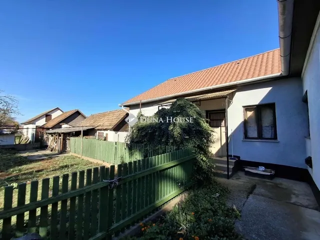 Eladó ház Nagyhegyes 76 nm