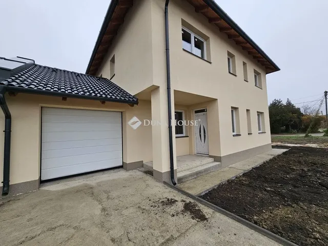 Eladó ház Debrecen 187 nm