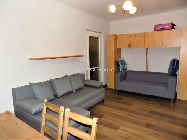 Kiadó lakás Debrecen, Péterfia 35 nm