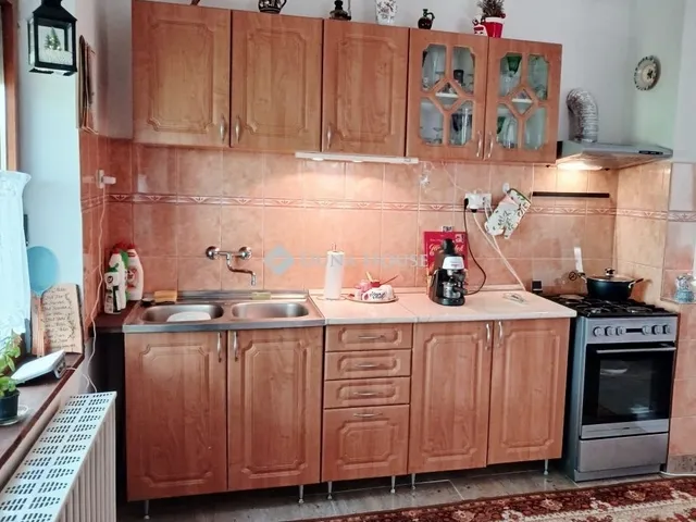 Eladó ház Vekerd 100 nm