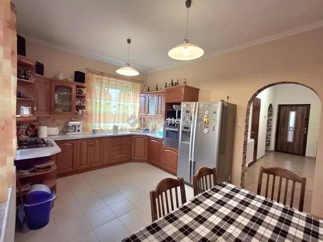 Eladó ház Debrecen, Júliatelep 116 nm