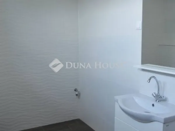 Eladó ház Debrecen 240 nm