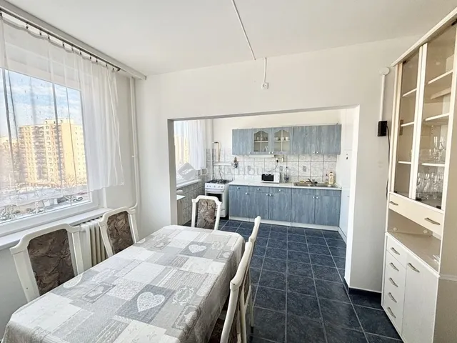 Eladó lakás Debrecen, Újkert 71 nm