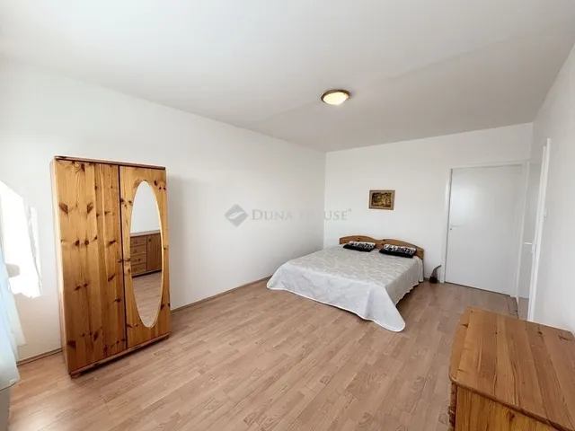 Eladó lakás Debrecen, Újkert 71 nm