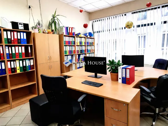 Eladó kereskedelmi és ipari ingatlan Debrecen, Belváros 113 nm