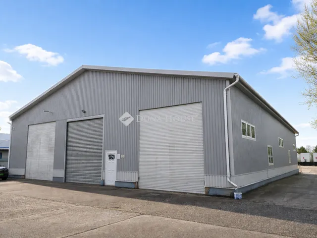 Eladó kereskedelmi és ipari ingatlan Debrecen 750 nm