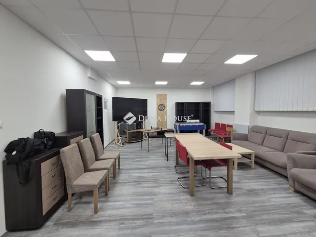 Eladó kereskedelmi és ipari ingatlan Debrecen 143 nm