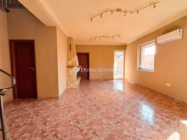 Eladó ház Debrecen, Kerekestelep 197 nm