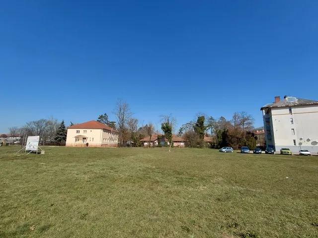 Eladó kereskedelmi és ipari ingatlan Berettyóújfalu 3977 nm