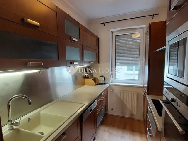 Eladó lakás Debrecen, Belváros 72 nm