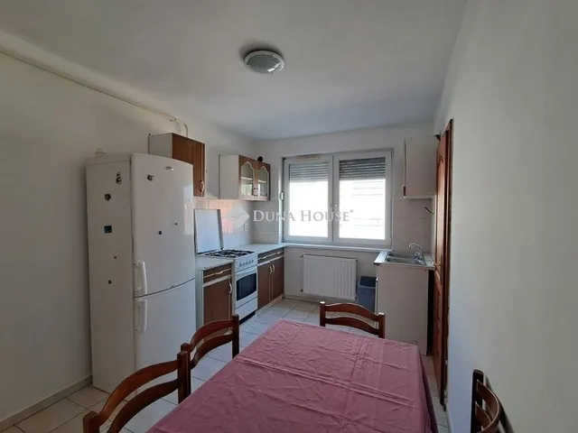 Eladó lakás Debrecen 77 nm