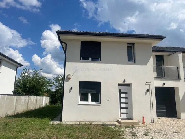 Eladó ház Debrecen, Hatvan utcai kert 143 nm
