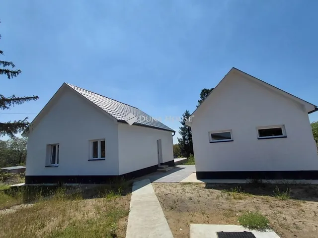 Eladó ház Hajdúsámson 38 nm