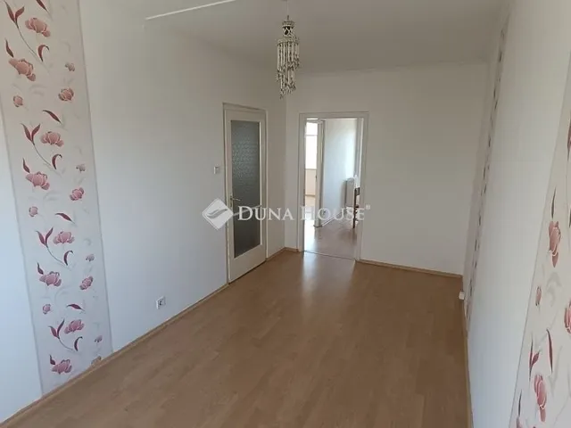 Eladó lakás Debrecen 69 nm