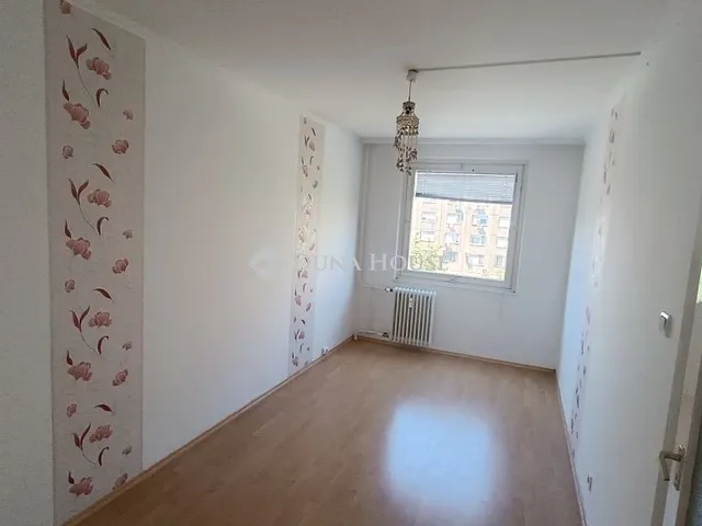 Eladó lakás Debrecen 69 nm