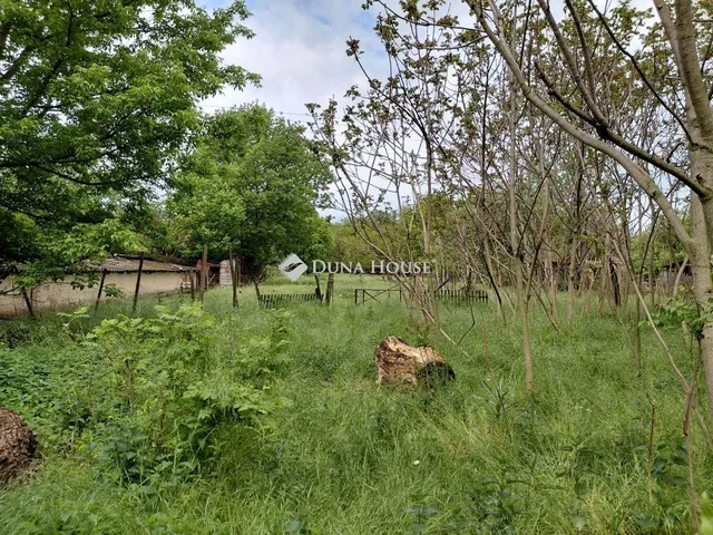 Eladó telek Debrecen 2996 nm