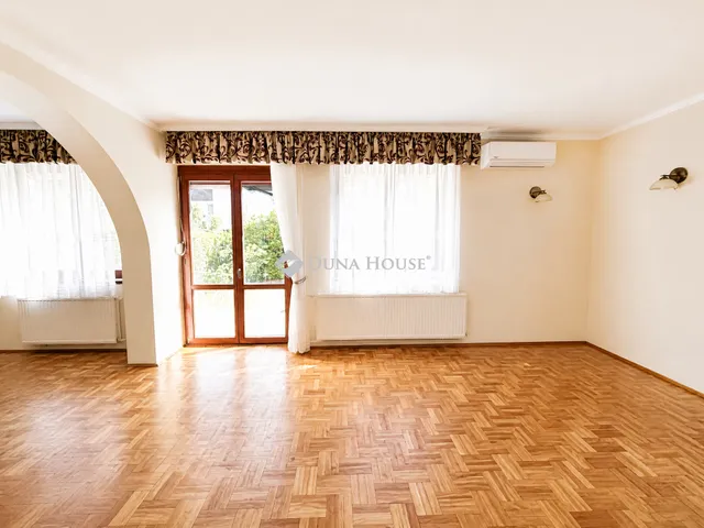Eladó ház Debrecen, Akadémiakert 170 nm