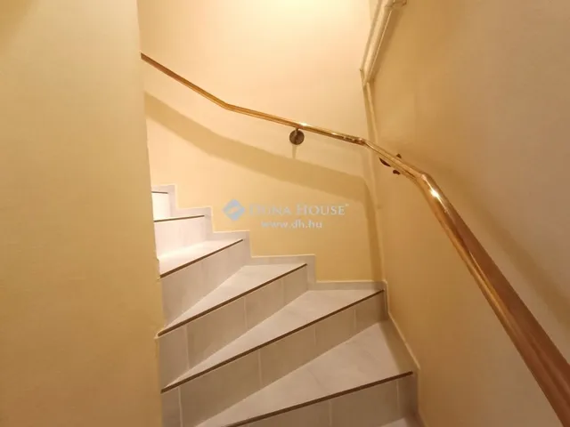 Eladó lakás Szekszárd 185 nm