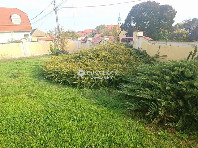 Eladó lakás Szekszárd 185 nm