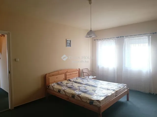 Eladó lakás Szekszárd 185 nm