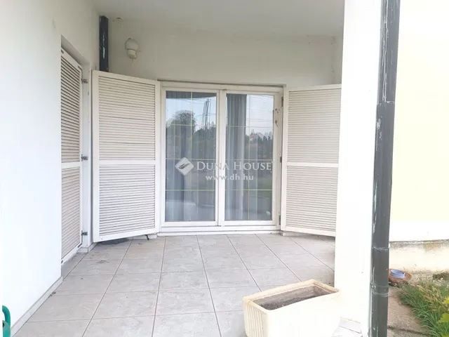 Eladó lakás Szekszárd 185 nm