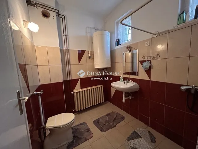 Eladó ház Szeremle 195 nm