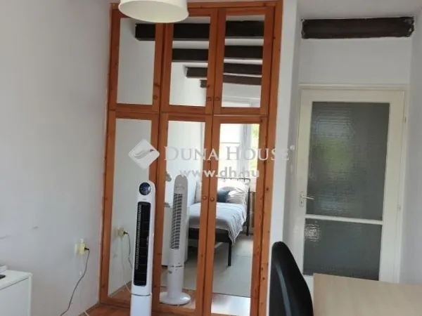Eladó lakás Szekszárd 83 nm