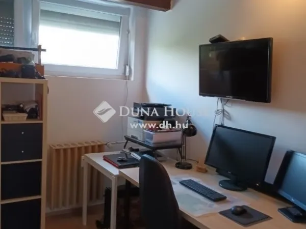 Eladó lakás Szekszárd 83 nm