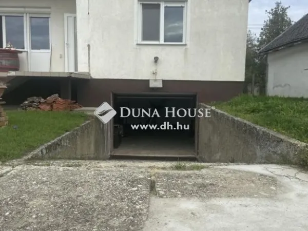 Eladó ház Dunaszentgyörgy 195 nm