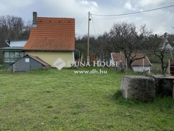 Eladó üdülő és hétvégi ház Szekszárd 92 nm