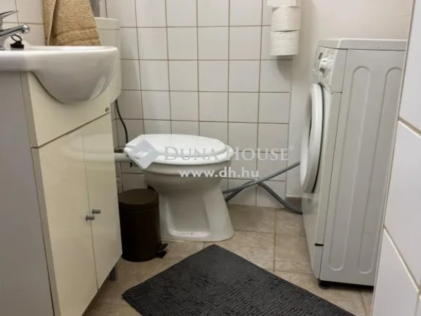 Eladó üdülő és hétvégi ház Szekszárd 92 nm